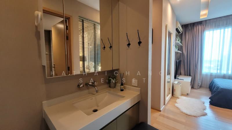 Siri At Sukhumvit, Bangkok, 902 Sukhumvit Road, Phra Kanong, Khlong Toei, Bangkok, 2 Bedrooms, 70 sqm, Condo For Rent, by Hathaichanok Saenset, 500332970 - DDproperty.com