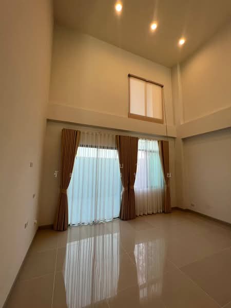 Premium Place Phaholyothin-Ramintra : พรีเมียม เพลส พหลโยธิน-รามอินทรา, กรุงเทพ, ท่าแร้ง, บางเขน, กรุงเทพ, 220 ตร.ม., ทาวน์เฮ้าส์ ให้เช่า, โดย บุษบา รัตนวงษ์ชัย, 500332981 - DDproperty.com