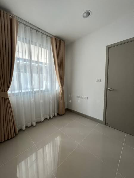 Premium Place Phaholyothin-Ramintra : พรีเมียม เพลส พหลโยธิน-รามอินทรา, กรุงเทพ, ท่าแร้ง, บางเขน, กรุงเทพ, 220 ตร.ม., ทาวน์เฮ้าส์ ให้เช่า, โดย บุษบา รัตนวงษ์ชัย, 500332981 - DDproperty.com