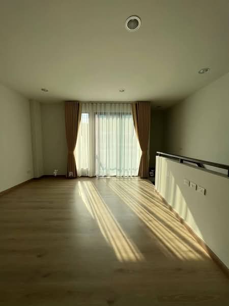 Premium Place Phaholyothin-Ramintra, Bangkok, Tha Rang, Bang Khen, Bangkok, 4 Bedrooms, 220 sqm, Townhouse For Rent, by บุษบา รัตนวงษ์ชัย, 500332981 - DDproperty.com