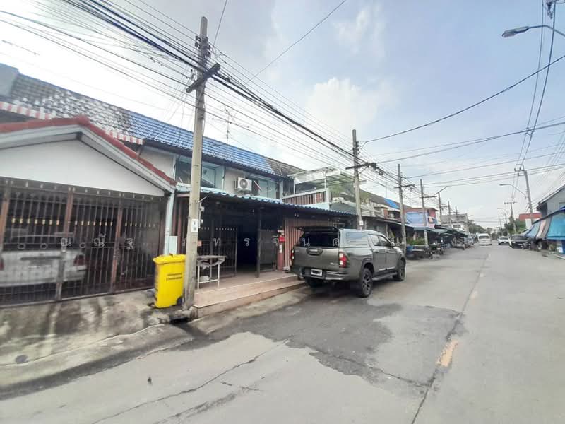 หมู่บ้านลานทอง ติวานนท์-ปากเกร็ด, Nonthaburi, Bang Phut, Pak Kret, Nonthaburi, 4 Bedrooms, 80 sqm, Townhouse For Sale, by ณณัฐ ภัทรจินดานุวงศ์, 500332995 - DDproperty.com