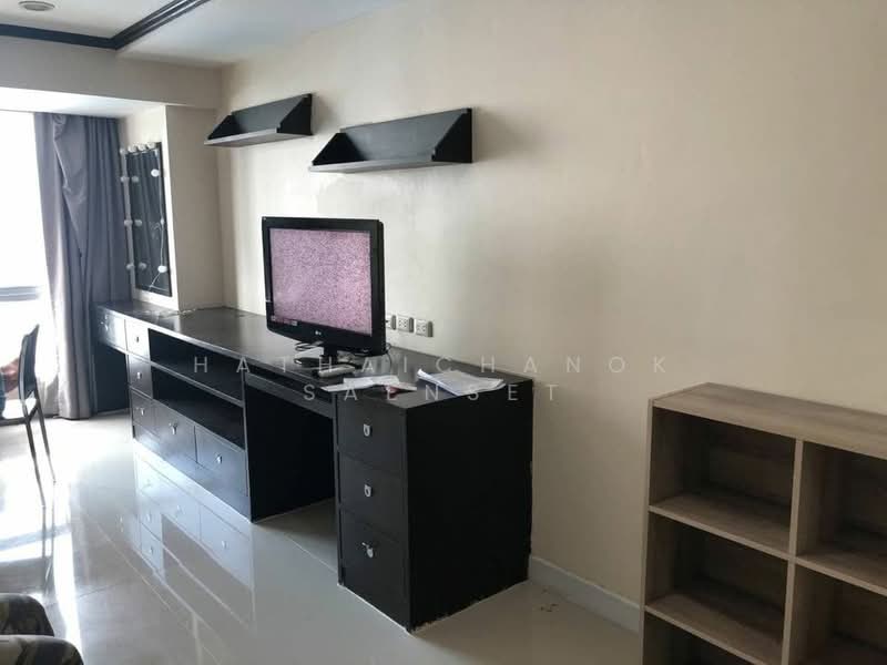 The Trendy, Bangkok, 10 Soi Sukhumvit 13, Khlongtoei Nua, Watthana, Bangkok, 1 Bedroom, 39 sqm, Condo For Rent, by Hathaichanok Saenset, 500333000 - DDproperty.com