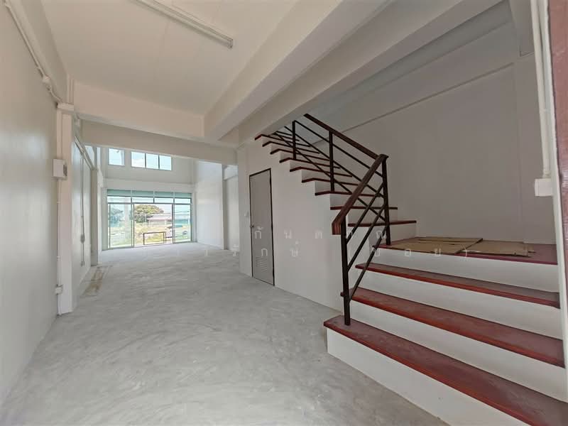 อาคารพาณิชย์ 3.5 ชั้น 21.3 ตร.ว. อาคารพาณิชย์ ใกล้โรงเรียนสอนขับรถ พี เอส เซฟ ไดรฟ์ นครปฐม, Nakhon Pathom, ถนนมาลัยแมน, Wang Taku, Muang Nakhon Pathom, Nakhon Pathom, , 150 sqm, Shophouse For Sale, by คุณ กันตภณ จักกาวิรักษ์ (บอย), 500333004 - DDproperty.com