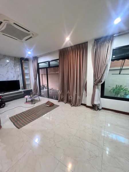บ้านเดี่ยว 2 ชั้น โกสุมรวมใจ 35 ดอนเมือง, Bangkok, Don Mueang, Bangkok, 4 Bedrooms, 360 sqm, Single Detached House For Sale, by Saowaluk Anupong, 500333067 - DDproperty.com