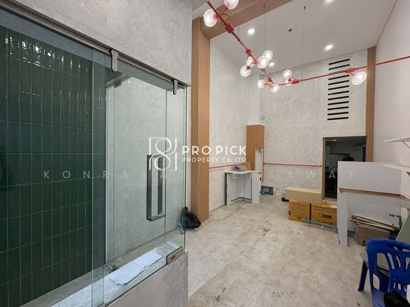 Retail Shop For Rent BTS Phrakanong Watthana For Tea, Hair Salon, Nail Salon Renovated PP-00160, Bangkok, สุขุมวิท, Khlong Tan Nua, Watthana, Bangkok, , 20 sqm, Retail Space For Rent, by Konrarat Deesawat, 500333074 - DDproperty.com