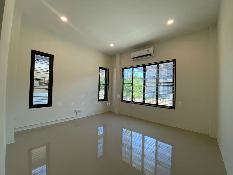 หมู่บ้านน้ำเพชร9 สุพรรณบุรี, Suphan Buri, Tha Rahat, Muang Suphanburi, Suphan Buri, 2 Bedrooms, 120 sqm, Single Detached House For Sale, by The Best Property ปุ๊ก, 500333079 - DDproperty.com