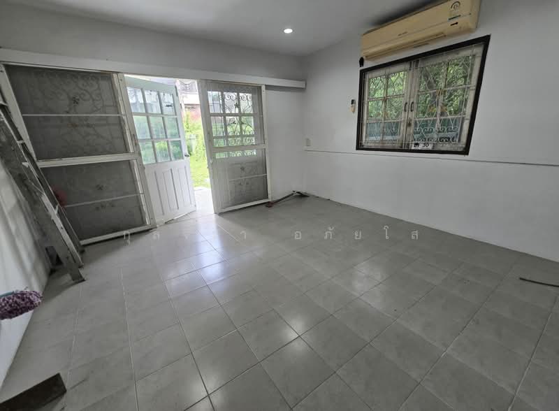 ไม่พบโครงการ, Bangkok, บางแวก, Bang Waek, Phasi Charoen, Bangkok, 3 Bedrooms, 200 sqm, Single Detached House For Rent, by กุลจิรา อภัยโส, 500333091 - DDproperty.com