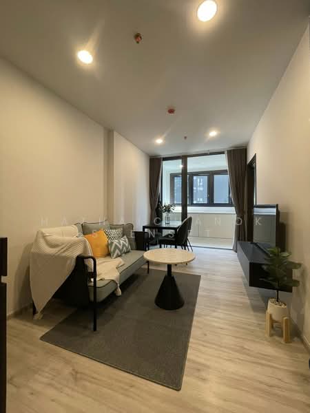 XT Huaikhwang, Bangkok, 244 Ratchadaphisek Road, Huai Khwang, Bangkok, 1 Bedroom, 35 sqm, Condo For Rent, by Hathaichanok Saenset, 500333092 - DDproperty.com