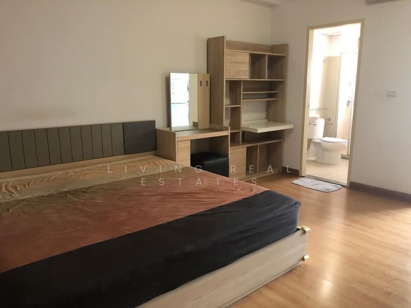 Supalai Park Ekkamai-Thonglor, Bangkok, Petchaburi Road, Bang Kapi, Huai Khwang, Bangkok, Studio, 35 sqm, Condo For Rent, by Living Real Estates, 500333101 - DDproperty.com
