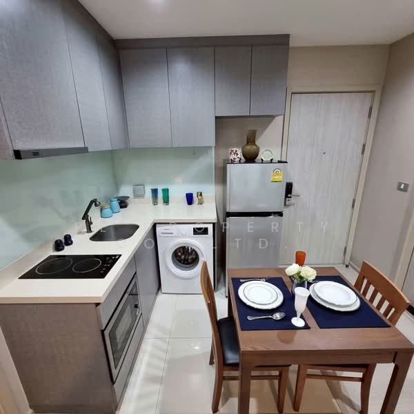 Rhythm Sukhumvit 36-38, Bangkok, 55 Soi Sukhumvit 36, Sukhumvit Road, Phra Kanong, Khlong Toei, Bangkok, 2 Bedrooms, 56 sqm, Condo For Rent, by RE PROPERTY CO.,LTD., 500333110 - DDproperty.com