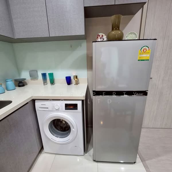 Rhythm Sukhumvit 36-38, Bangkok, 55 Soi Sukhumvit 36, Sukhumvit Road, Phra Kanong, Khlong Toei, Bangkok, 2 Bedrooms, 56 sqm, Condo For Rent, by RE PROPERTY CO.,LTD., 500333110 - DDproperty.com