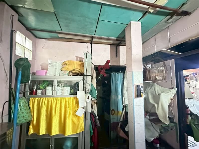 ทาวน์เฮ้าส์ 2 ชั้น 22 ตร.ว. หมู่บ้านสุธาลัย ซอยวัดมะขาม, ปทุมธานี, ถนนติวานนท์, บ้านกลาง, เมืองปทุมธานี, ปทุมธานี, 90 ตร.ม., ทาวน์เฮ้าส์ ขาย, โดย คุณ วรรณภา หึกขุนทด (กุ๊ก), 500333125 - DDproperty.com
