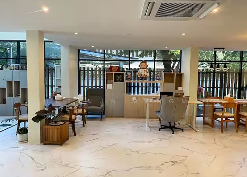 For Takeover: Hotel in Phrom Phong Newly-renovated Very Good Reviewed, กรุงเทพ, คลองตันเหนือ, วัฒนา, กรุงเทพ, 480 ตร.ม., พื้นที่ขายของ ขาย, โดย Chutinun Mungmai, 500333155 - DDproperty.com