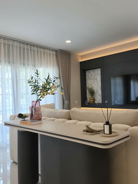 Centro Bangna, Samut Prakan, 111 Soi 3, Bang Kaeo, Bang Plee, Samut Prakan, 4 Bedrooms, 280 sqm, Single Detached House For Rent, by การุณ ชมภูบุตร, 500333159 - DDproperty.com