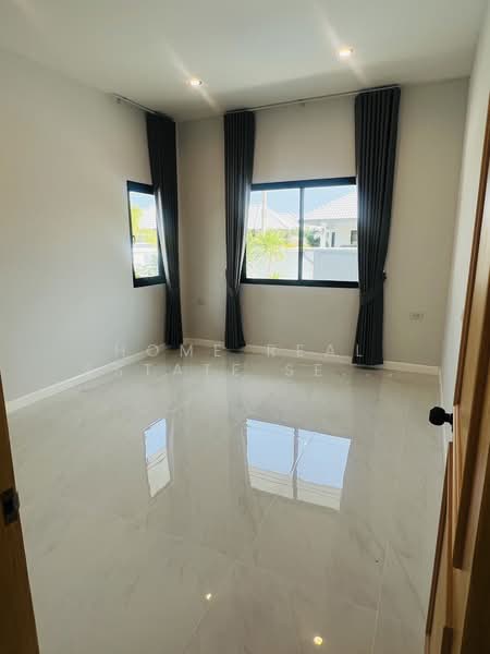 Nibbana Shade, Chon Buri (Pattaya), No. 95/274 Village No. 13, Phatthanakan Road, Nong Pru, Bang Lamung (Pattaya), Chon Buri (Pattaya), 3 Bedrooms, 190 sqm, Single Detached House For Sale, by HOME Real Estate Service, 500333179 - DDproperty.com