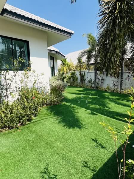 Nibbana Shade, Chon Buri (Pattaya), No. 95/274 Village No. 13, Phatthanakan Road, Nong Pru, Bang Lamung (Pattaya), Chon Buri (Pattaya), 4 Bedrooms, 183 sqm, Single Detached House For Sale, by HOME Real Estate Service, 500333187 - DDproperty.com