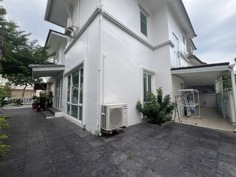 Casalunar Village : หมู่บ้านคาซาลูน่า, ชลบุรี, แสนสุข, เมืองชลบุรี, ชลบุรี, 250 ตร.ม., บ้านเดี่ยว ขาย, โดย ปภัชญา ธนัตถ์ภรณ์, 500333200 - DDproperty.com