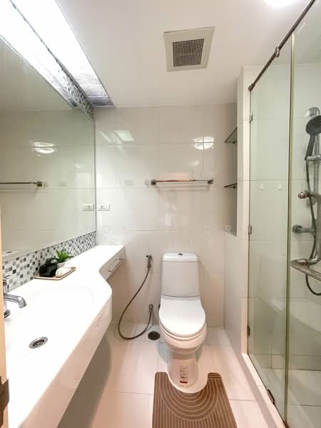 Centric Scene Ratchavipha, Bangkok, Ratchadaphisek Road, Bang Sue, Bangkok, 1 Bedroom, 40 sqm, Condo For Sale, by Poonyaporn Veerabulyarit, 500333215 - DDproperty.com