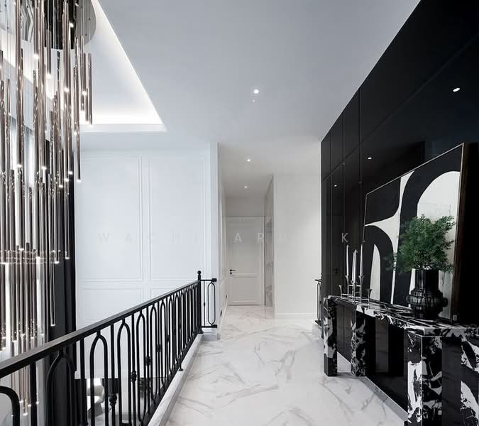 The Boulevard Ekkamai, Bangkok, 98 Soi Prasertdee, Khlong Tan Nua, Watthana, Bangkok, 4 Bedrooms, 500 sqm, Single Detached House For Sale, by Wachirarut K., 500333222 - DDproperty.com