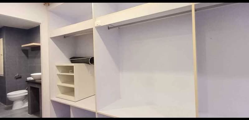 Phatssana Gardens, Bangkok, 19 Soi Ekkamai 6, Sukhumvit 63 Road, Phra Kanong Nua, Watthana, Bangkok, 3 Bedrooms, 350 sqm, Condo For Rent, by The Luxe Group, 500333323 - DDproperty.com