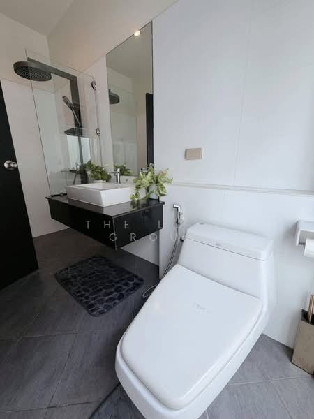House on Sukhumvit 24, Bangkok, Khlongtoei Nua, Watthana, Bangkok, 3 Bedrooms, 229 sqm, Single Detached House For Rent, by The Luxe Group, 500333346 - DDproperty.com