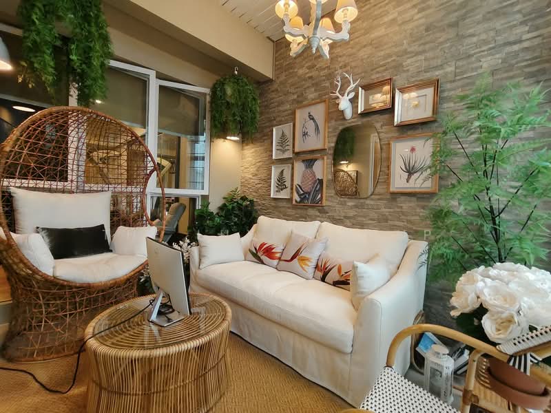 Townhome on Ekkamai 12, Bangkok, Phra Kanong, Khlong Toei, Bangkok, 5 Bedrooms, 355 sqm, Townhouse For Rent, by The Luxe Group, 500333361 - DDproperty.com