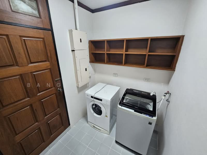 Nida Mansion, Bangkok, 37 Soi Sukhumvit 39, Khlong Tan Nua, Watthana, Bangkok, 3 Bedrooms, 270 sqm, Condo For Rent, by BANGKOK PROPERTY AGENTS, 500333440 - DDproperty.com