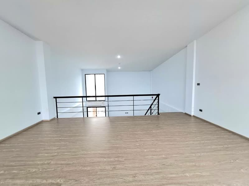 Nirvana @ Work Krungthep Kreetha, Bangkok, Thap Chang, Saphan Sung, Bangkok, , 281 sqm, Office Space For Rent, by Thanitcha Kangkasuwanno, 500333442 - DDproperty.com