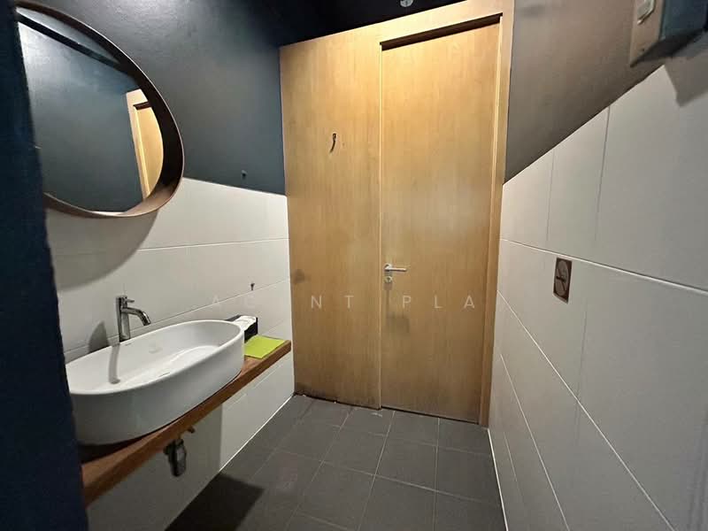 Home office for rent in Sathorn area, suitable for company registration. Unfurnished (SPSAD4003), Bangkok, Thung Maha Mek, Sathon, Bangkok, 2 Bedrooms, 250 sqm, Townhouse For Rent, by Agent Pla, 500333449 - DDproperty.com