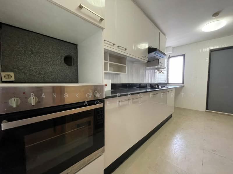 Wattana Heights, Bangkok, Sukhumvit Road, Khlongtoei Nua, Watthana, Bangkok, 3 Bedrooms, 320 sqm, Condo For Rent, by BANGKOK PROPERTY AGENTS, 500333504 - DDproperty.com