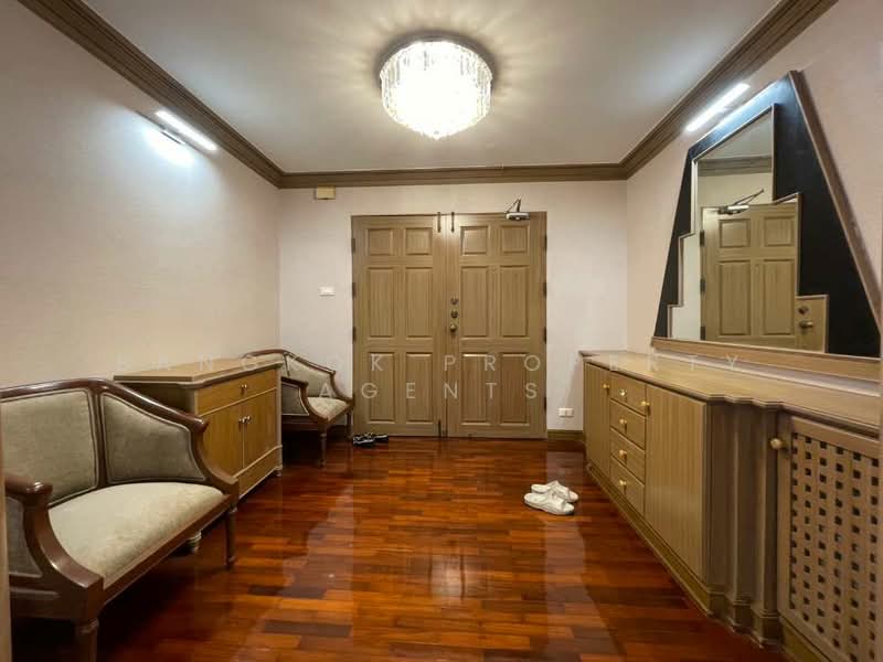 Wattana Heights, Bangkok, Sukhumvit Road, Khlongtoei Nua, Watthana, Bangkok, 3 Bedrooms, 320 sqm, Condo For Rent, by BANGKOK PROPERTY AGENTS, 500333504 - DDproperty.com