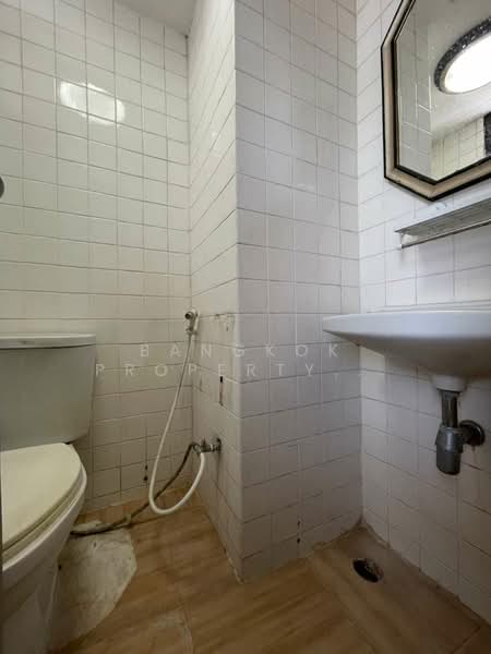 Wattana Heights, Bangkok, Sukhumvit Road, Khlongtoei Nua, Watthana, Bangkok, 3 Bedrooms, 320 sqm, Condo For Rent, by BANGKOK PROPERTY AGENTS, 500333504 - DDproperty.com