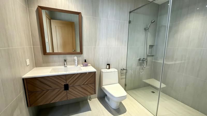 The Emporio Place, Bangkok, 93 Soi Sukhumvit 24, Sukhumvit Road, Khong Tan, Khlong Toei, Bangkok, 2 Bedrooms, 135 sqm, Condo For Sale, by Pang Chuan (David) Ng, 500333555 - DDproperty.com