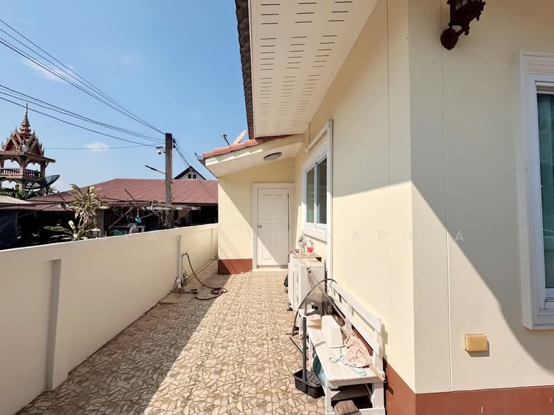 Spacious 1-Story House for sale 98.9 sq.wah, 4 Beds 3 Baths, Ban Lueam, Udon Thani, Udon Thani, Ban Luam, Muang Udon Thani, Udon Thani, 4 Bedrooms, 120 sqm, Single Detached House For Sale, by Kulaya Thanapura, 500333557 - DDproperty.com
