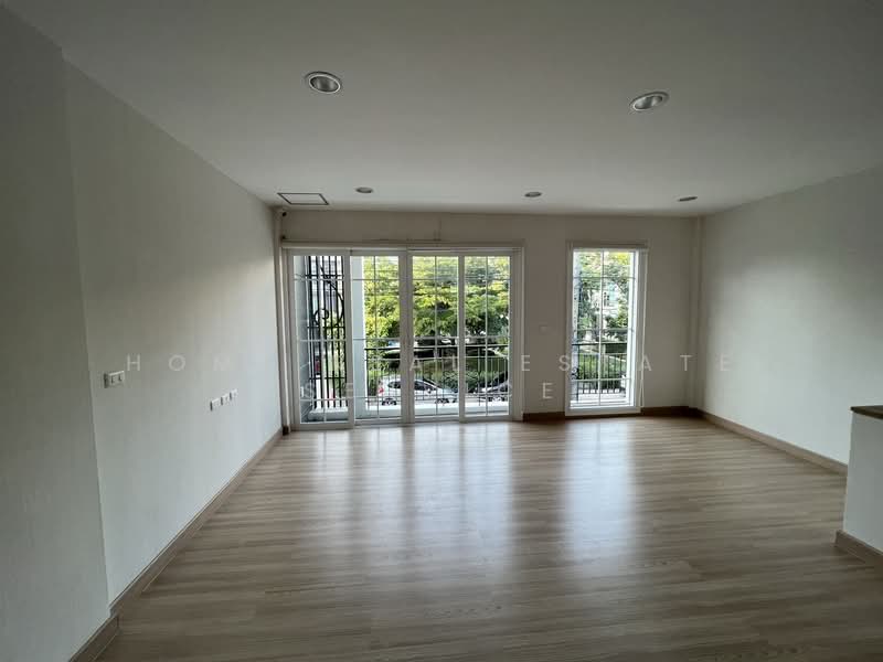 The Master @BTS Udomsuk, Bangkok, Soi Sukhumvit 103, Bang Na, Bang Na, Bangkok, 3 Bedrooms, 266 sqm, Townhouse For Sale, by HOME Real Estate Service, 500333561 - DDproperty.com