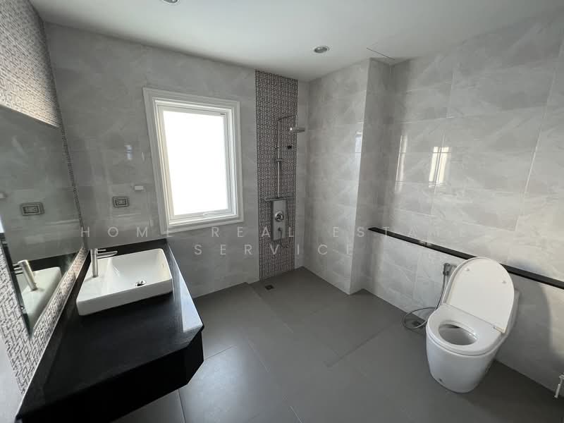 The Master @BTS Udomsuk, Bangkok, Soi Sukhumvit 103, Bang Na, Bang Na, Bangkok, 3 Bedrooms, 266 sqm, Townhouse For Sale, by HOME Real Estate Service, 500333561 - DDproperty.com