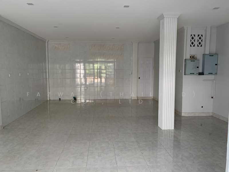 ทาวน์โฮม 4 ห้องนอน Prommitr Villa สุขุมวิท-ทองหล่อ บ้านใหญ่ในเมือง, กรุงเทพ, คลองตันเหนือ, วัฒนา, กรุงเทพ, 250 ตร.ม., ทาวน์เฮ้าส์ ขาย, โดย Fazwaz (Thailand) Co., Ltd., 500333566 - DDproperty.com