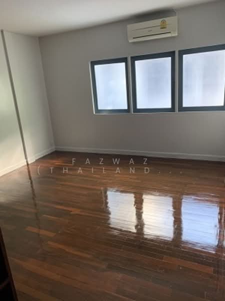 4 Bedroom Townhouse at Prommitr Villa, Spacious Sukhumvit City Home, Bangkok, Khlong Tan Nua, Watthana, Bangkok, 4 Bedrooms, 250 sqm, Townhouse For Sale, by Fazwaz (Thailand) Co., Ltd., 500333566 - DDproperty.com