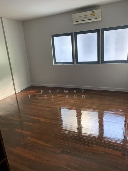 4 Bedroom Townhouse at Prommitr Villa, Spacious Sukhumvit City Home, Bangkok, Khlong Tan Nua, Watthana, Bangkok, 4 Bedrooms, 250 sqm, Townhouse For Sale, by Fazwaz (Thailand) Co., Ltd., 500333566 - DDproperty.com