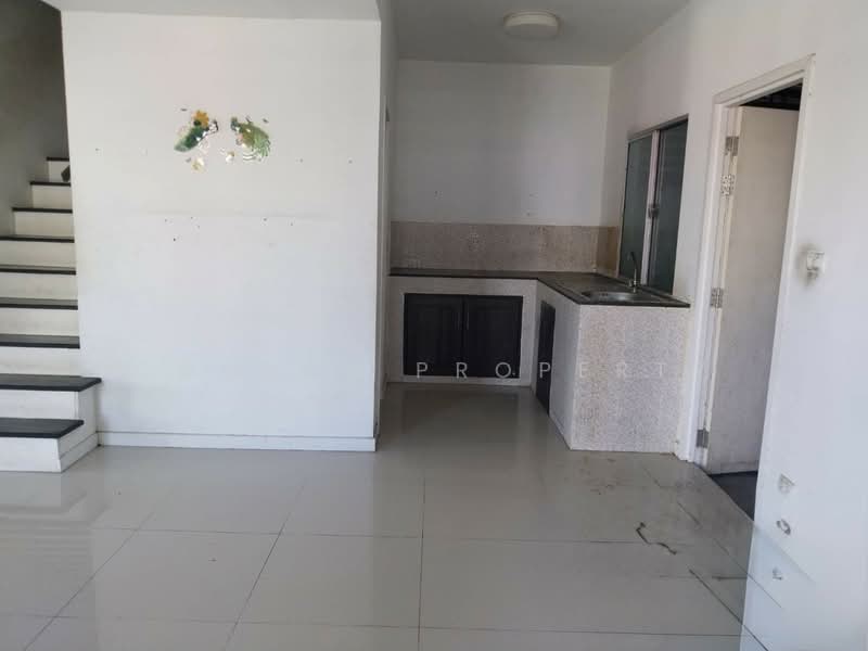 Baan Pruksa 86/2 Ladkrabang-Suvarnabhumi, Samut Prakan, Soi Ladkrabang 54, Ladkrabang Road, Srisa Chorakhe Noi, Bang Sao Thong, Samut Prakan, 3 Bedrooms, 91 sqm, Townhouse For Sale, by Connex Property, 500333570 - DDproperty.com