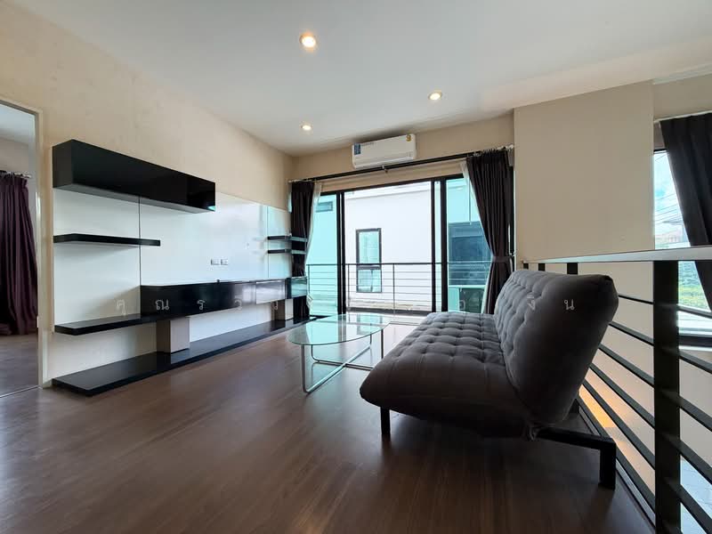 Baan Lumpini Suanluang Rama 9 Phase 2, Bangkok, Chaloem Phrakiat Rama 9 Road, Prawet, Prawet, Bangkok, 6 Bedrooms, 400 sqm, Single Detached House For Rent, by คุณรวีวรรณ อู่เงิน, 500333586 - DDproperty.com