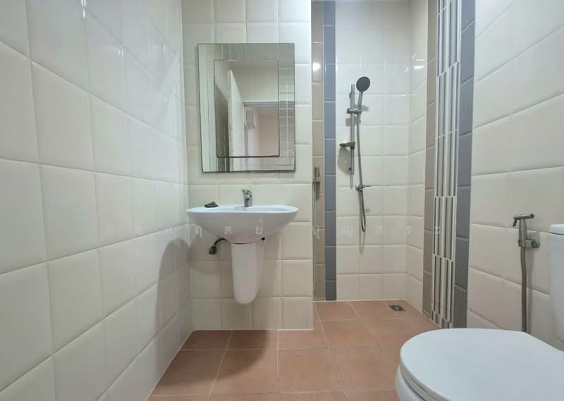 Golden Avenue Chaengwattana-Tiwanon, Nonthaburi, Sukhaprachasan Road 3, Bang Phut, Pak Kret, Nonthaburi, 4 Bedrooms, 130 sqm, Townhouse For Sale, by กรกฤตย์ บุญสระ, 500333587 - DDproperty.com
