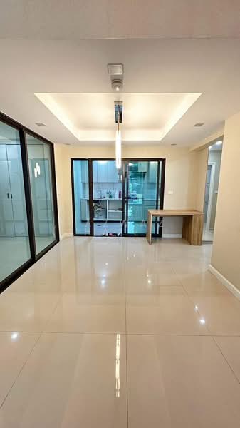 Patio Rama 9-Pattanakarn, Bangkok, Soi Pattanakarn 32, Pattanakarn Road, Suan Luang, Bangkok, 4 Bedrooms, 190 sqm, Townhouse For Sale, by Fazwaz (Thailand) Co., Ltd., 500333591 - DDproperty.com