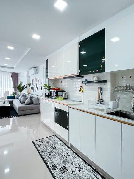 Royal Hill Resort, Chon Buri (Pattaya), 154 Thappraya Rd, Nong Pru, Bang Lamung (Pattaya), Chon Buri (Pattaya), 3 Bedrooms, 146 sqm, Condo For Sale, by Pukkawadee Thapmathi, 500333630 - DDproperty.com