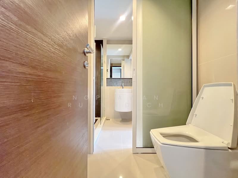 Rhythm Sathorn, Bangkok, 141 Soi Sathorn 21, Yan Nawa, Sathon, Bangkok, 1 Bedroom, 35 sqm, Condo For Sale, by Noppawan Ruangdech, 500333692 - DDproperty.com