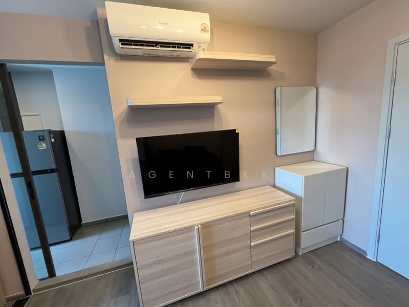 Regent Home Wutthakat, Bangkok, Wutthakat Road, Talat Plu, Thon Buri, Bangkok, 1 Bedroom, 26 sqm, Condo For Rent, by Agentbkk, 500333702 - DDproperty.com
