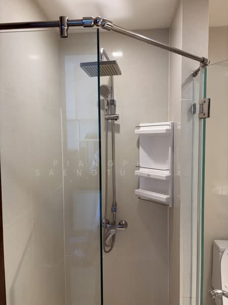 Sky Walk Residences, Bangkok, 1599 Sukhumvit Road, Phra Kanong Nua, Watthana, Bangkok, 1 Bedroom, 39 sqm, Condo For Rent, by Piangphet Saengtuangkit, 500333711 - DDproperty.com