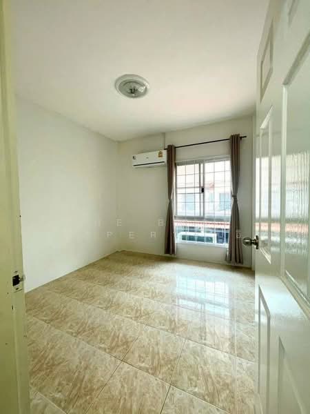 รินรดา ชลบุรี, Chon Buri (Pattaya), Nong Tamlung, Phan Thong, Chon Buri (Pattaya), 3 Bedrooms, 100 sqm, Townhouse For Sale, by The Best Property อิง, 500333714 - DDproperty.com