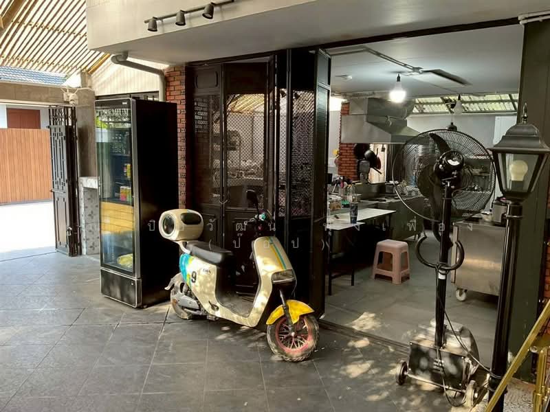 บ้านเดี่ยว 2 ชั้น 98 ตร.ว. บ้านเดี่ยว ซอยสุขุมวิท62 แยก1 ถนนสุขุมวิท, กรุงเทพ, ถนนสุขุมวิท, บางจาก, พระโขนง, กรุงเทพ, 300 ตร.ม., บ้านเดี่ยว ขาย, โดย คุณ ปิยวัฒน์ ฟุ้งเฟื่อง (ป๊อป), 500333719 - DDproperty.com
