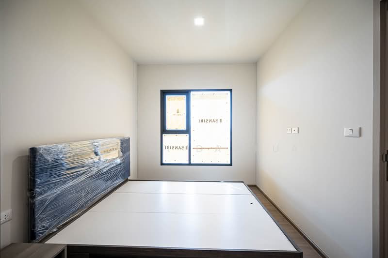 The Base Phetchaburi-Thonglor, Bangkok, Phetchaburi Rd, Bang Kapi, Huai Khwang, Bangkok, 1 Bedroom, 32 sqm, Condo For Sale, by Kanrutai Dawruang, 500333720 - DDproperty.com